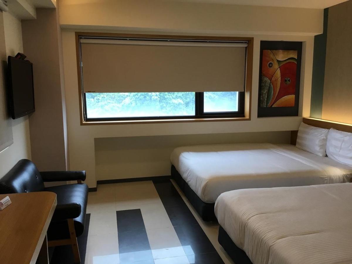 Fu Kuang Hotel Pingtung Exterior photo