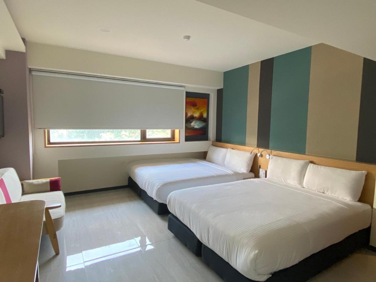 Fu Kuang Hotel Pingtung Exterior photo