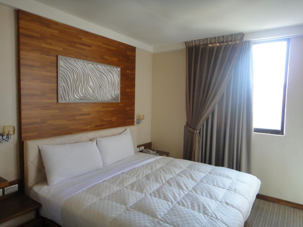 Fu Kuang Hotel Pingtung Exterior photo